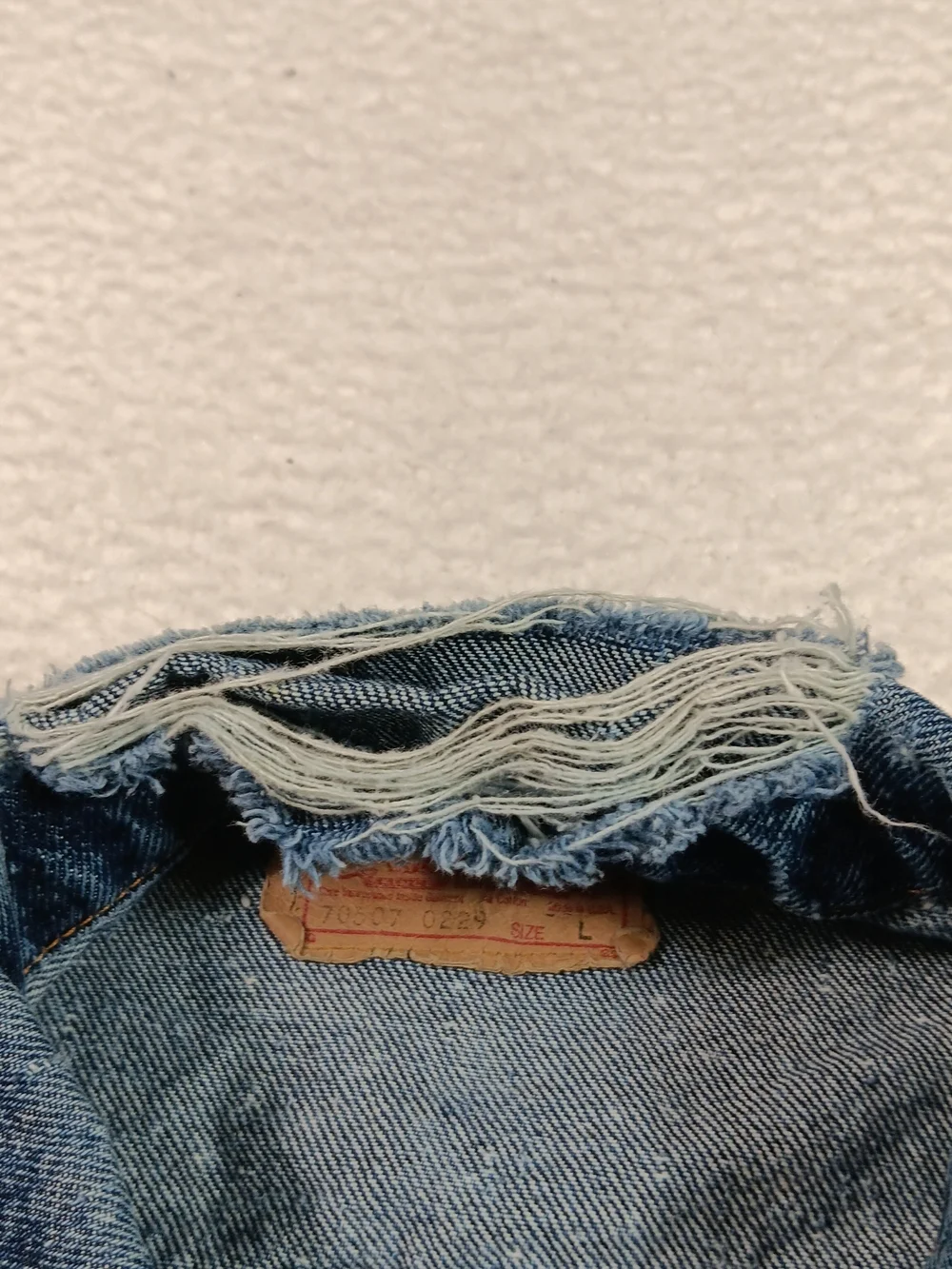 Vintage 80s Levi’s Jacket Mens Large Blue Denim Type 3 Galactic Wash Distressed